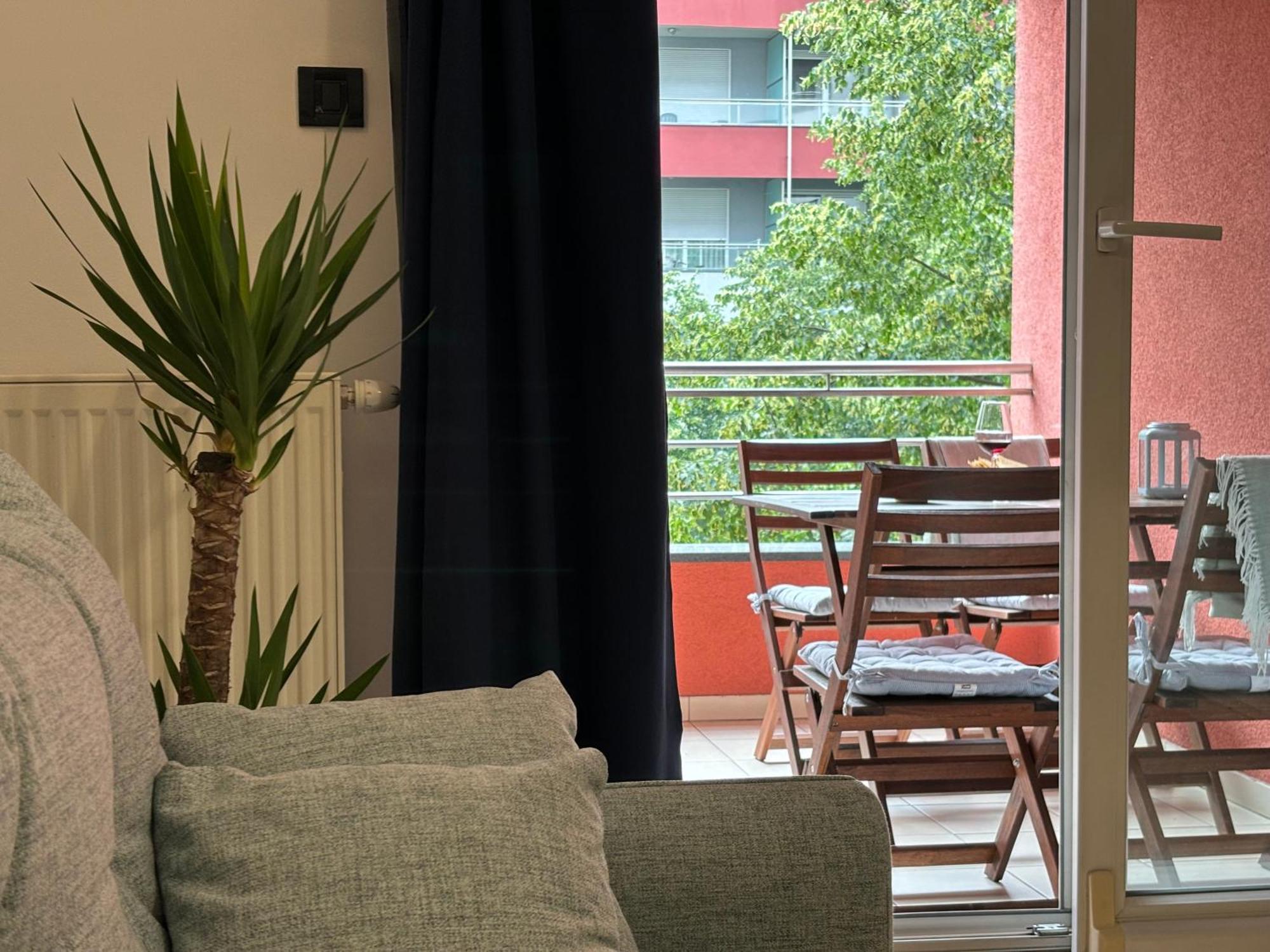 Terrace Bliss Apartment With Free Garage Zágráb Kültér fotó